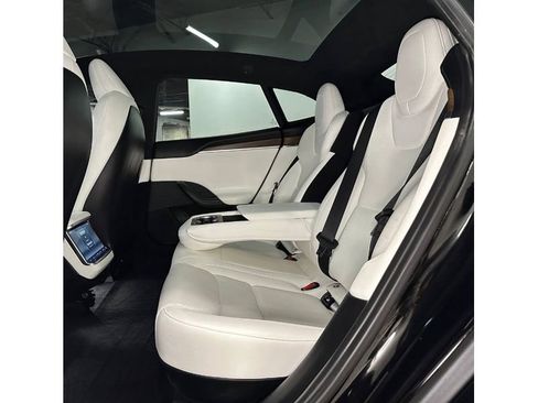 Used 2023 Tesla Model S image 22