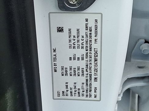 Used 2021 Tesla Model 3 Standard Range Plus image 27