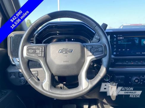 Used 2023 Chevrolet Silverado 1500 RST AWD/4WD image 20