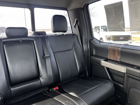 Used 2018 Ford F150 Lariat w/ Equipment Group 502A Luxury image 14