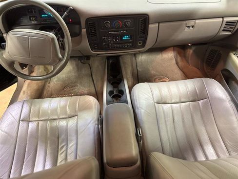 Used 1994 Chevrolet Caprice SS RWD image 15