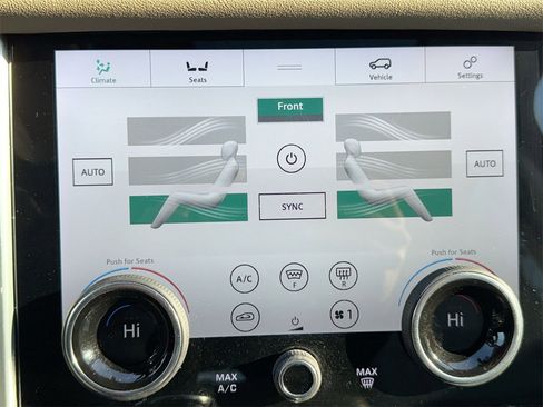 Used 2020 Land Rover Range Rover image 17