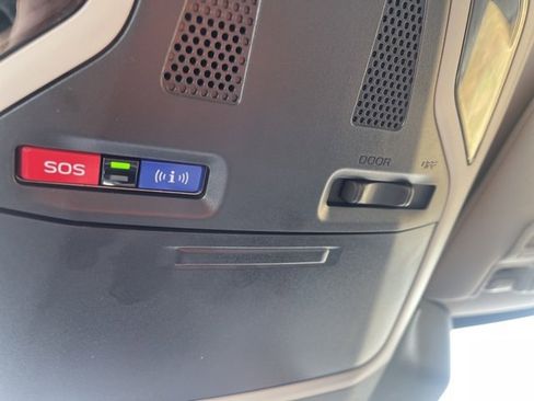 Used 2025 Subaru Legacy Premium image 28