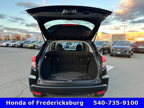 Certified 2018 Honda HR-V LX image 36