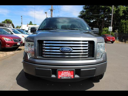 Used 2011 Ford F150 XLT w/ XLT Custom Pkg RWD image 2