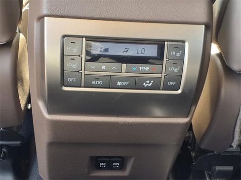 Used 2021 Lexus GX 460 Premium image 11