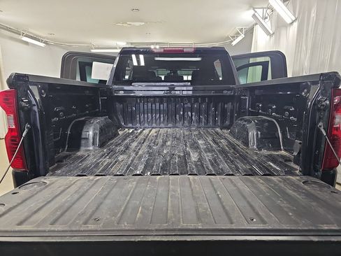 Certified 2024 Chevrolet Silverado 1500 LT AWD/4WD image 15