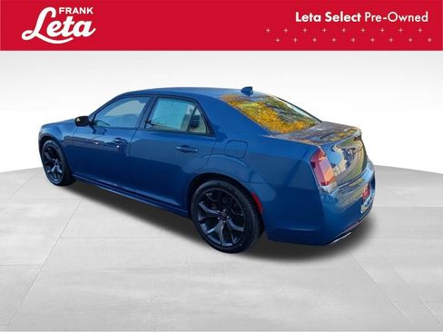 Used 2022 Chrysler 300 Touring L image 7