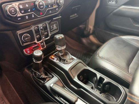 Used 2022 Jeep Gladiator Mojave w/ Cold Weather Group AWD/4WD image 20