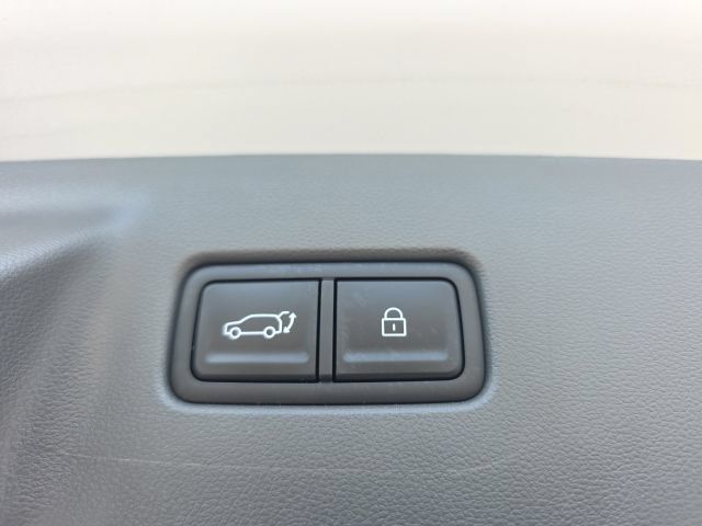 Used 2025 Hyundai Santa Fe SE AWD/4WD image 37