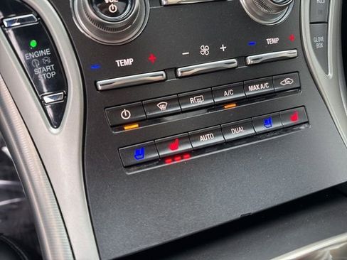 Used 2019 Lincoln Nautilus Reserve image 23