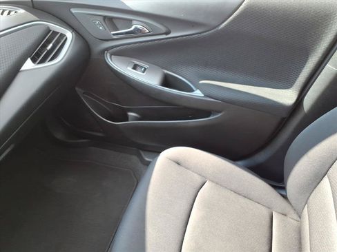 Used 2024 Chevrolet Malibu LT FWD image 35