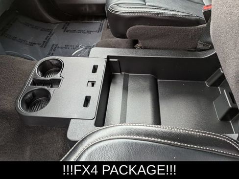 Used 2019 Ford F150 Lariat w/ FX4 Off-Road Package AWD/4WD image 16
