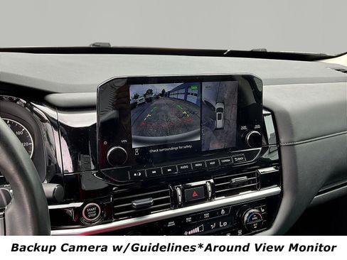 Certified 2024 Nissan Pathfinder SL AWD/4WD image 14