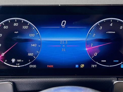 Certified 2025 Mercedes-Benz GLB 250 4MATIC image 15