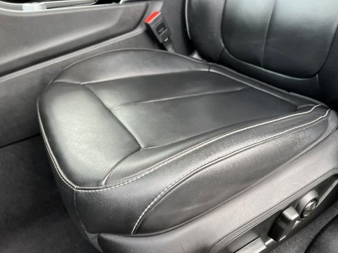 Used 2023 Jeep Grand Cherokee L Limited w/ Trailer Tow Group (B) image 12