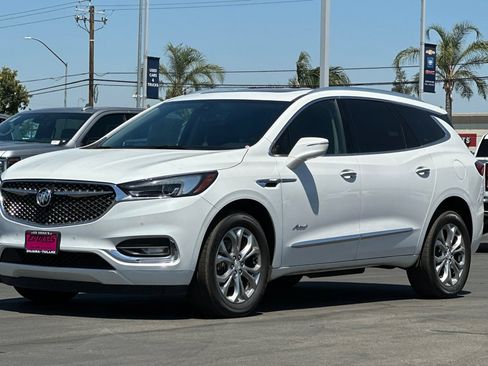 Used 2020 Buick Enclave Avenir w/ Avenir Technology Package AWD/4WD image 9