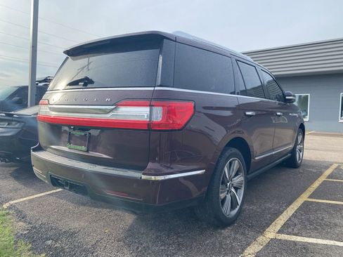 Used 2018 Lincoln Navigator Reserve w/ Technology Package AWD/4WD image 11