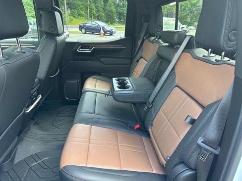 Used 2026 Chevrolet Silverado 1500 High Country w/ High Country Premium Package AWD/4WD image 23