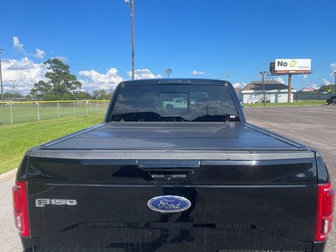 Used 2016 Ford F150 Lariat w/ Equipment Group 502A Luxury image 11