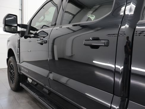 Used 2025 Ford F350 Lariat w/ Lariat Ultimate Package AWD/4WD image 36