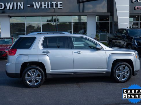 Used 2014 GMC Terrain SLT image 2