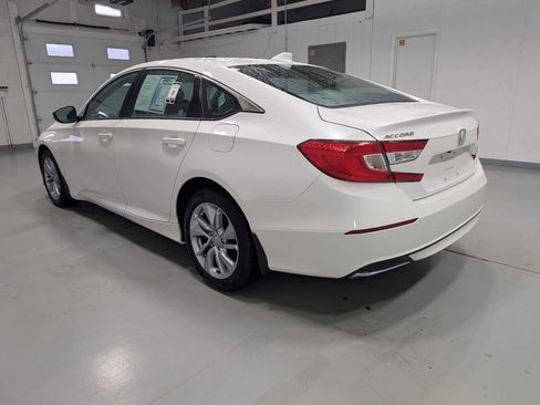 Used 2018 Honda Accord LX image 10
