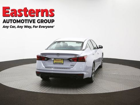 Used 2023 Nissan Altima 2.0 SR FWD image 40