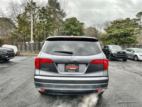 Used 2017 Honda Pilot EX image 16