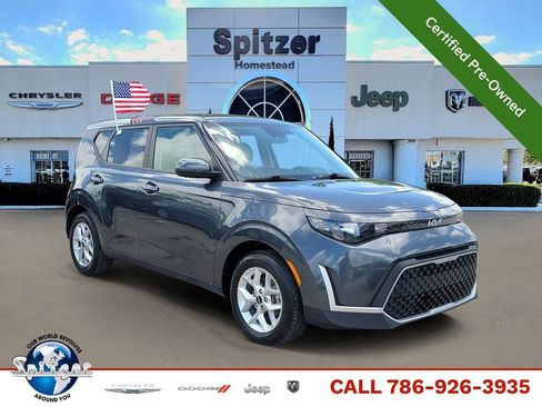 Used 2024 Kia Soul LX w/ Option Group 015 FWD image 1