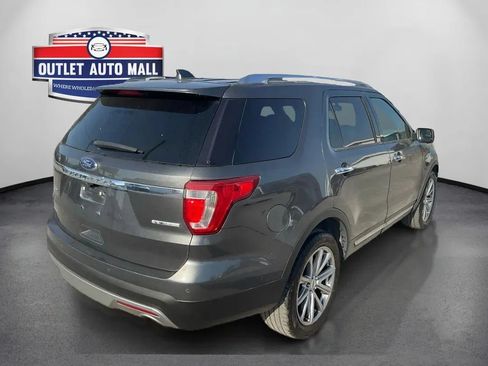 Used 2016 Ford Explorer Limited FWD image 3