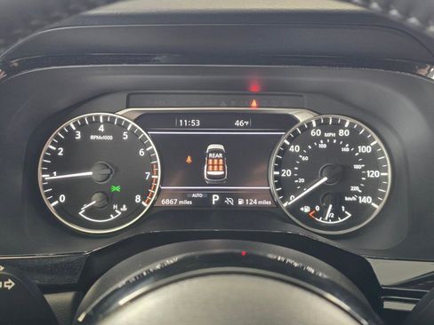 Used 2025 Nissan Pathfinder SL image 27