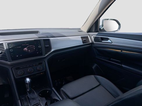 Used 2018 Volkswagen Atlas SE image 21