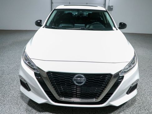 Used 2021 Nissan Altima 2.5 SR w/ SR Premium Package FWD image 4