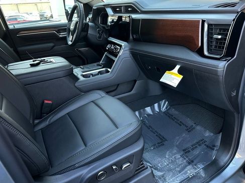 New 2026 GMC Sierra 2500 Denali w/ Denali Reserve Package image 15
