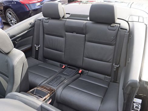 Used 2008 BMW 335i Convertible image 27