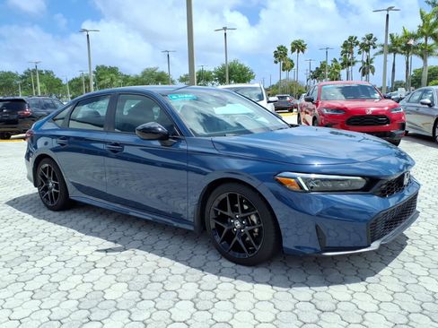 Used 2025 Honda Civic Sport image 16