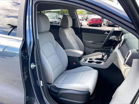 Used 2020 Kia Sportage LX AWD/4WD image 10