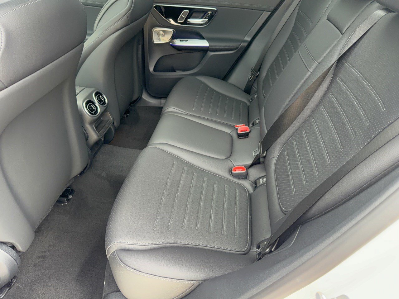 Used 2027 Mercedes-Benz GLC 300 image 25