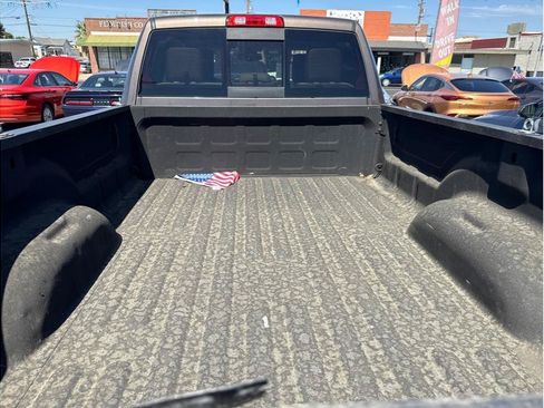 Used 2019 RAM 2500 Laramie AWD/4WD image 13