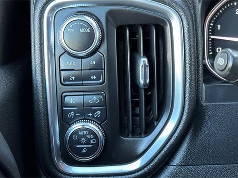 Used 2022 GMC Sierra 3500 Denali image 43