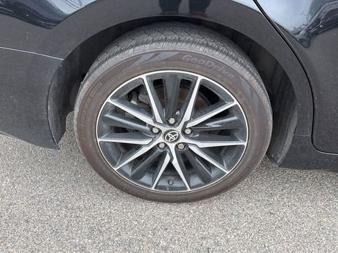 Used 2022 Toyota Camry SE w/ Cold Weather Package FWD image 24