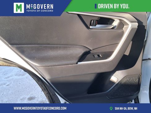 Used 2023 Toyota RAV4 XLE image 10