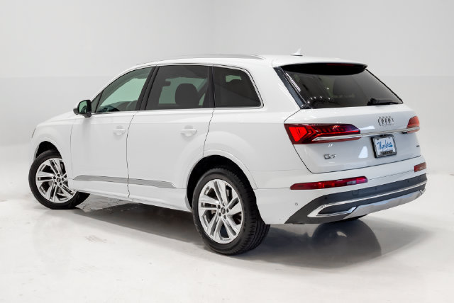 Used 2024 Audi Q7 3.0T Premium Plus AWD/4WD image 32