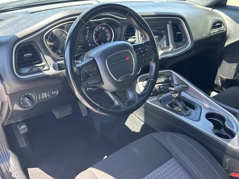 Used 2021 Dodge Challenger SXT RWD image 2