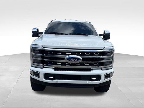 Used 2024 Ford F250 Platinum AWD/4WD image 8