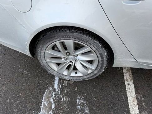 Used 2016 Buick Regal image 6