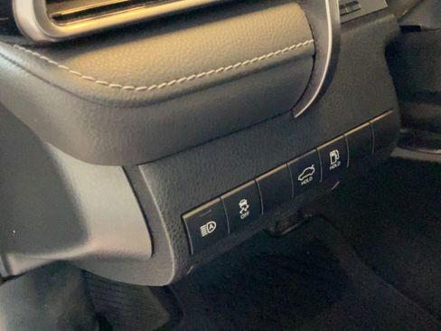 Certified 2021 Toyota Camry SE FWD image 22
