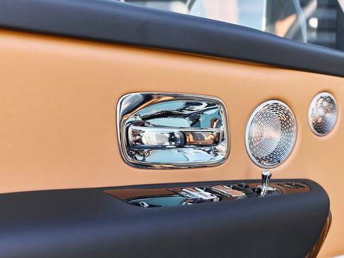 Used 2025 Rolls-Royce Cullinan image 39