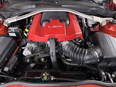 Used 2015 Chevrolet Camaro ZL1 RWD image 31